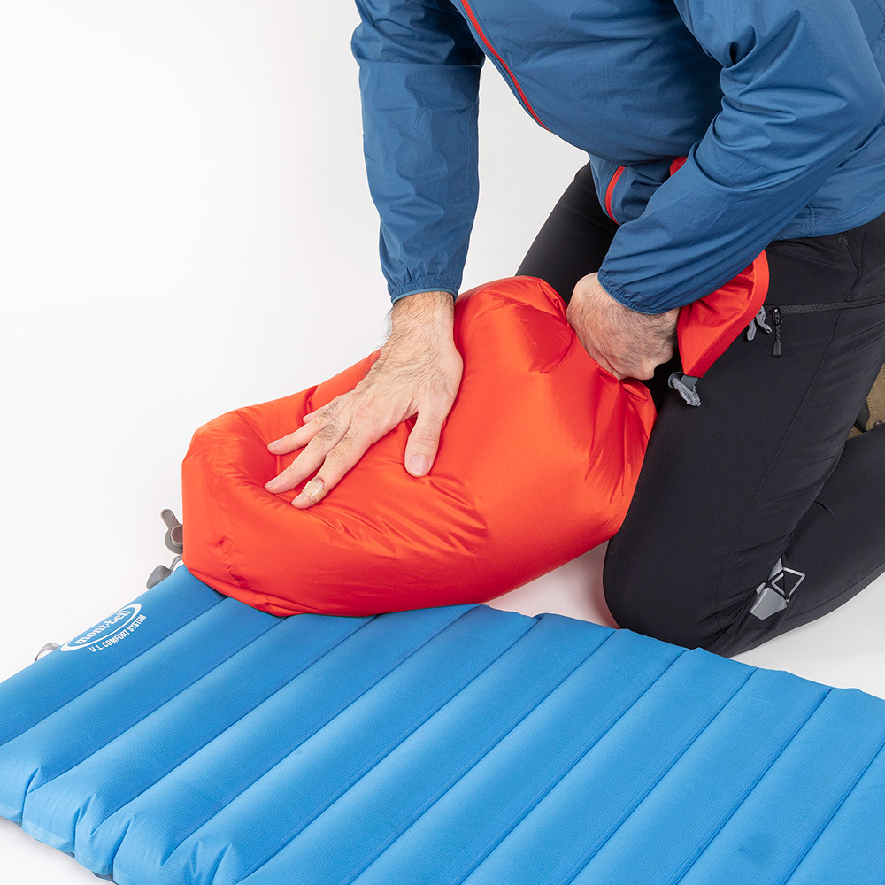 ポンプ スタッフバッグ 30L｜モンベル