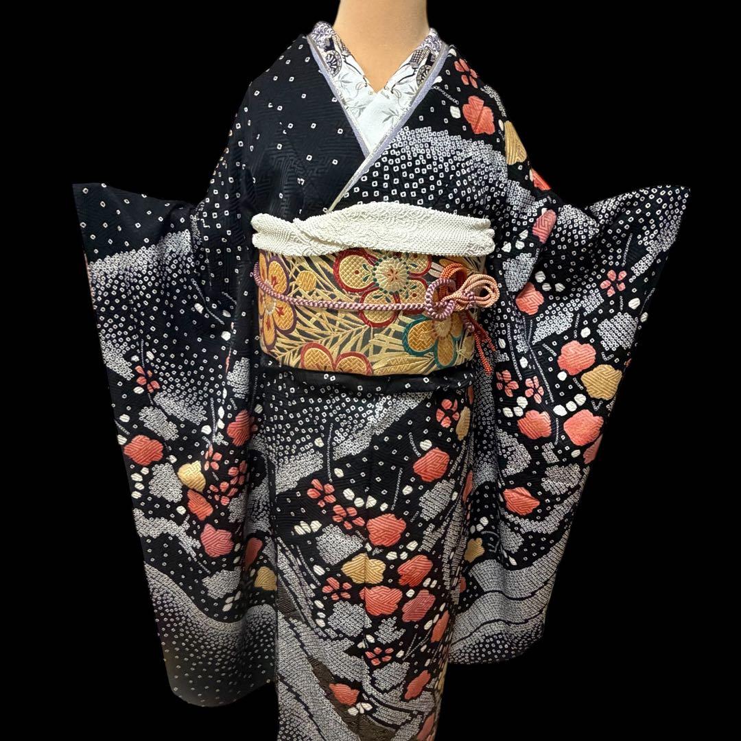 ★幻想的な黒色振袖セット6点‼️コントラストの美しい見事な絞り　正絹　やまと誂製 51_img03.webp